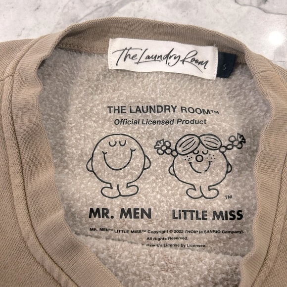 Little Misss Pumpkin Spice Crewneck 🎃 - Picture 5 of 7